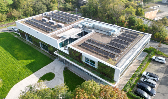 TEC CENTER - 640 x 377 - 72ppi.png